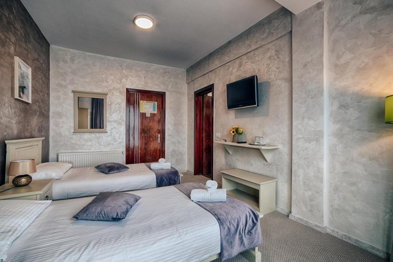 Casa Vatra Radauti Hostel Luaran gambar